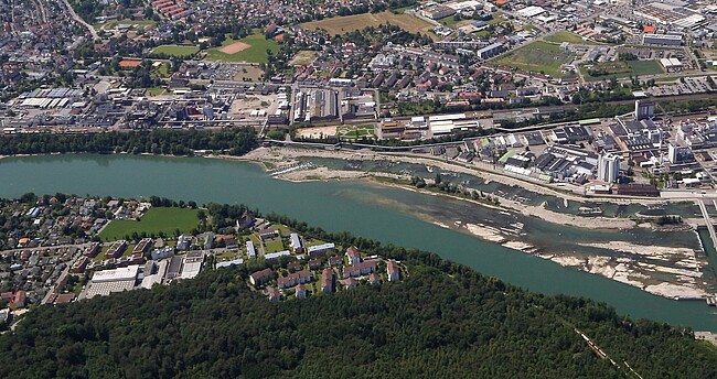 Luftaufnahme des Geländes von Evonik, einer Firma in Rheinfelden