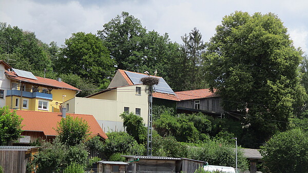 Sanierte Häuser in einer Gemeinde
