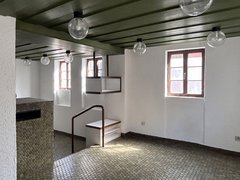 Bild zeigt Innenansicht des Gebäudes Rathausplatz 3 in Stuttgart-Vaihingen