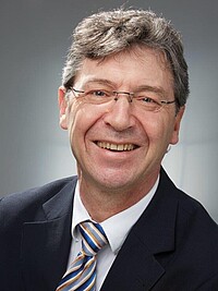 Harald Protz, Referatsleiter 42