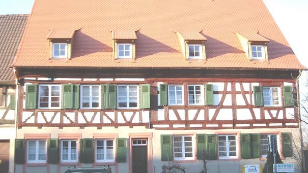 Hausansicht von der Straße