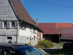 Hofansicht, 74336 Brackenheim, Mönchsbergstraße 48 + 50 