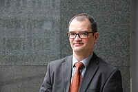 Portrait Dr. Holger Bauknecht