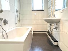 Bad des Gebäudes 70597 Stuttgart, Meistersingerstraße 20