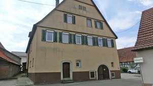 Giebel Straßenseite, 72141 Walddorfhäslach, Gustav-Werner-Staße 24