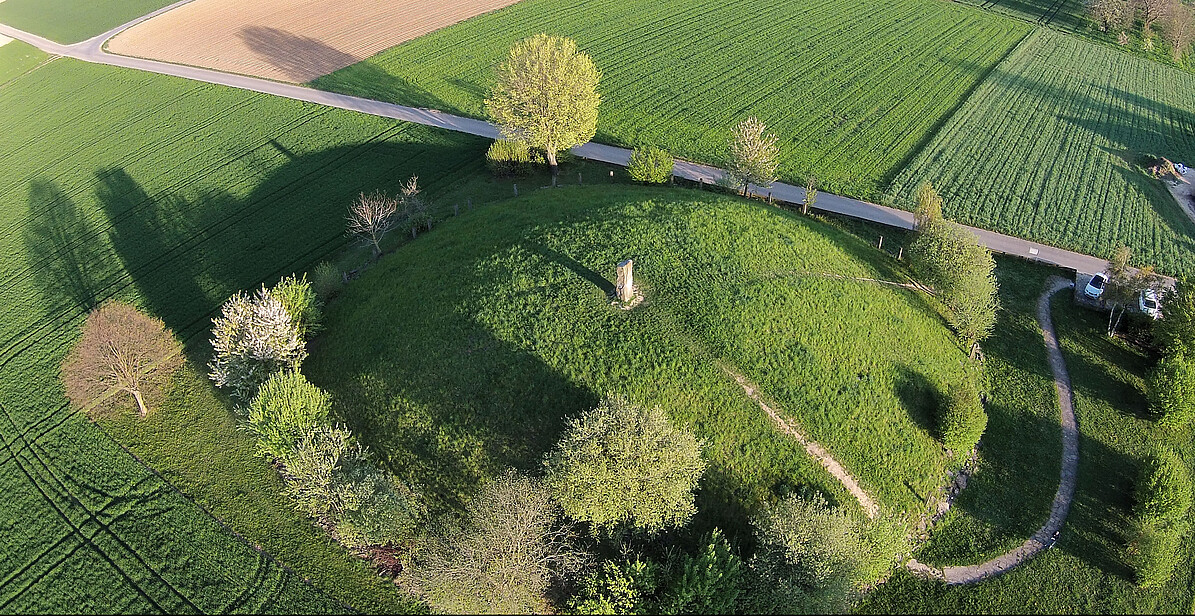 Reconstruction burial mound - Hochdorf