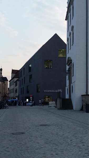 Gebäude der Stadtbibliothek Rottenburg am Neckar