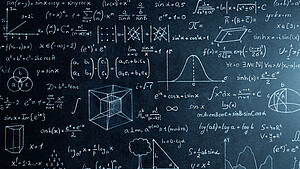 Tafel mit Formeln aus Naturwissenschaften