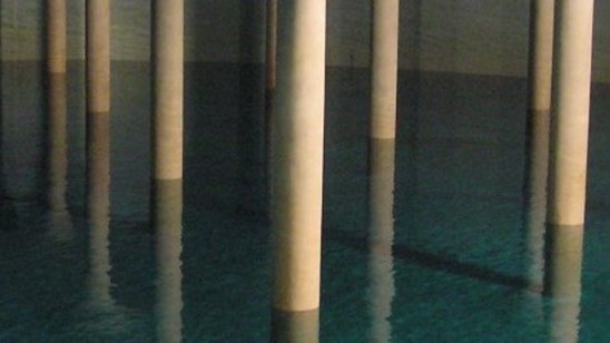 Ein Wasserbehälter von innen