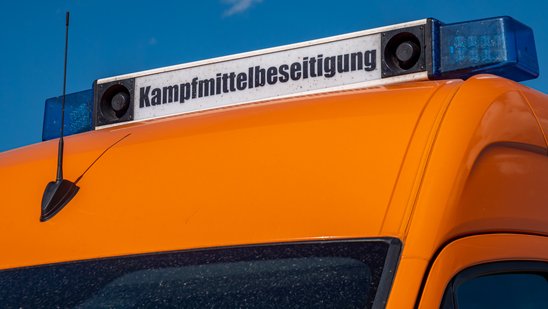 Fahrzeug des Kampfmittelbeseitigungsdienstes