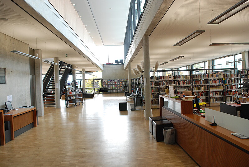 Öffentliche Bibliothek Bildungszentrum Markdorf - Eingangsbereich
