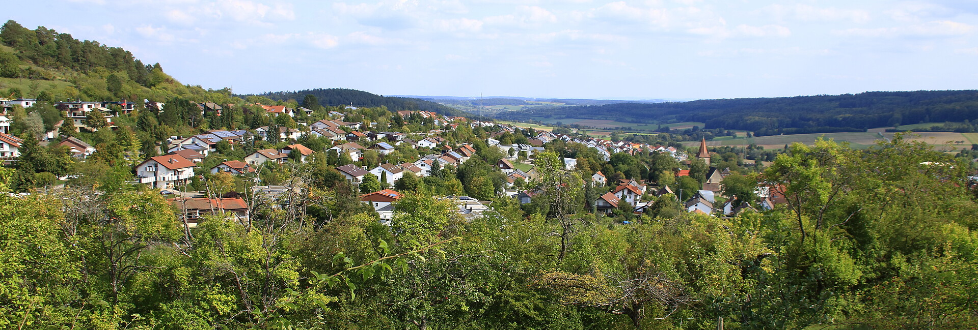 Blick auf den Ort Simmozheim bei Calw im Landkreis Calw