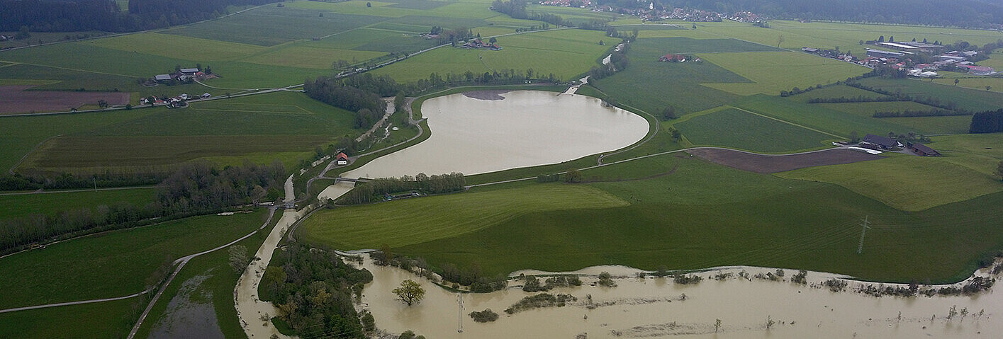 Luftbild Hochwasserrückhaltebecken Urlau