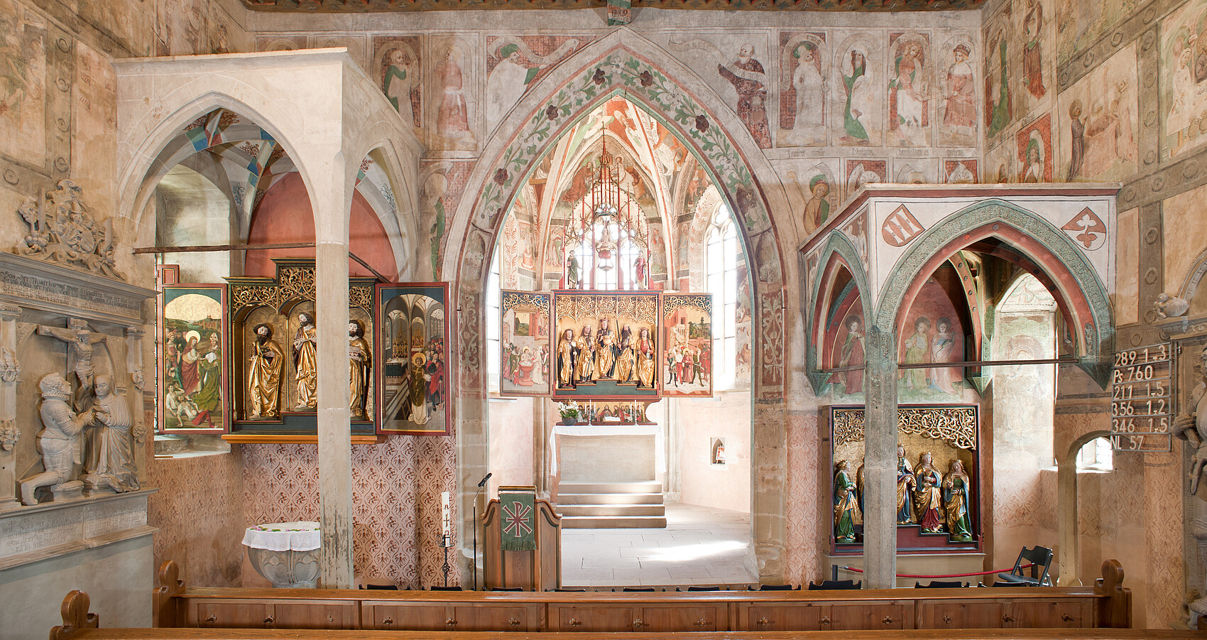 Innenraum der Veitkapelle in Stuttgart-Mühlhausen