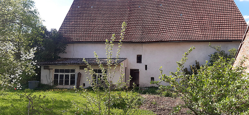Seitliche Gebäudeansicht, Aichelauer Str. 18, 72539 Pfronstetten-Aichstetten, Verkäufliches Kulturdenkmal Landkreis Reutlingen