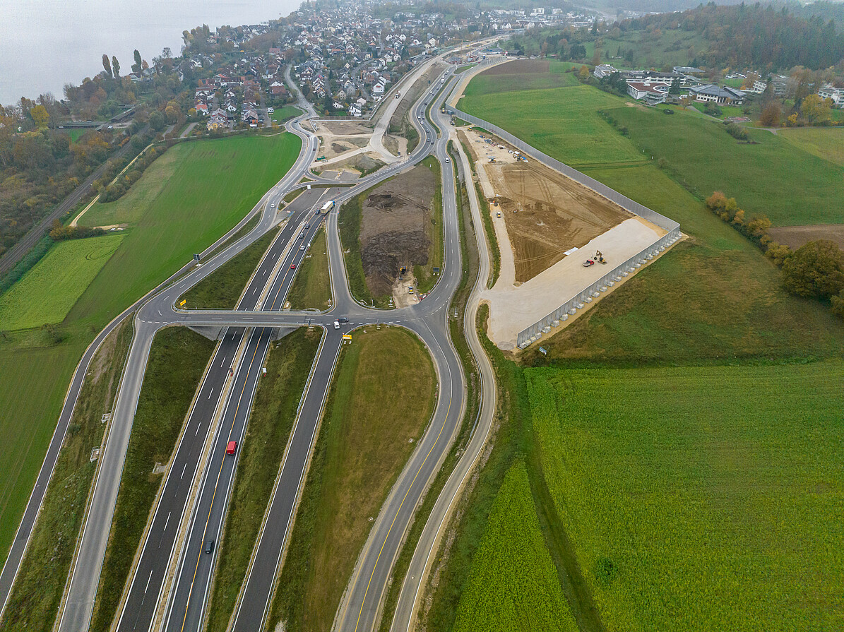 Links oben: Allensbach; Mitte rechts: Kommende Baustelleneinrichtungsfläche