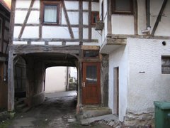 Gebäudeansicht, 71665 Vaihingen/Enz-Aurich, Hirsauer Straße 3 (Haus) und 3/1 (Scheune) 