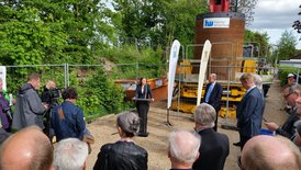 Regierungspräsidentin Bärbel Schäfer beim Tag der offenen Baustelle 