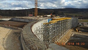 Bild zeigt Bauarbeiten auf der L1106 Ortsumfahrung Nordhausen