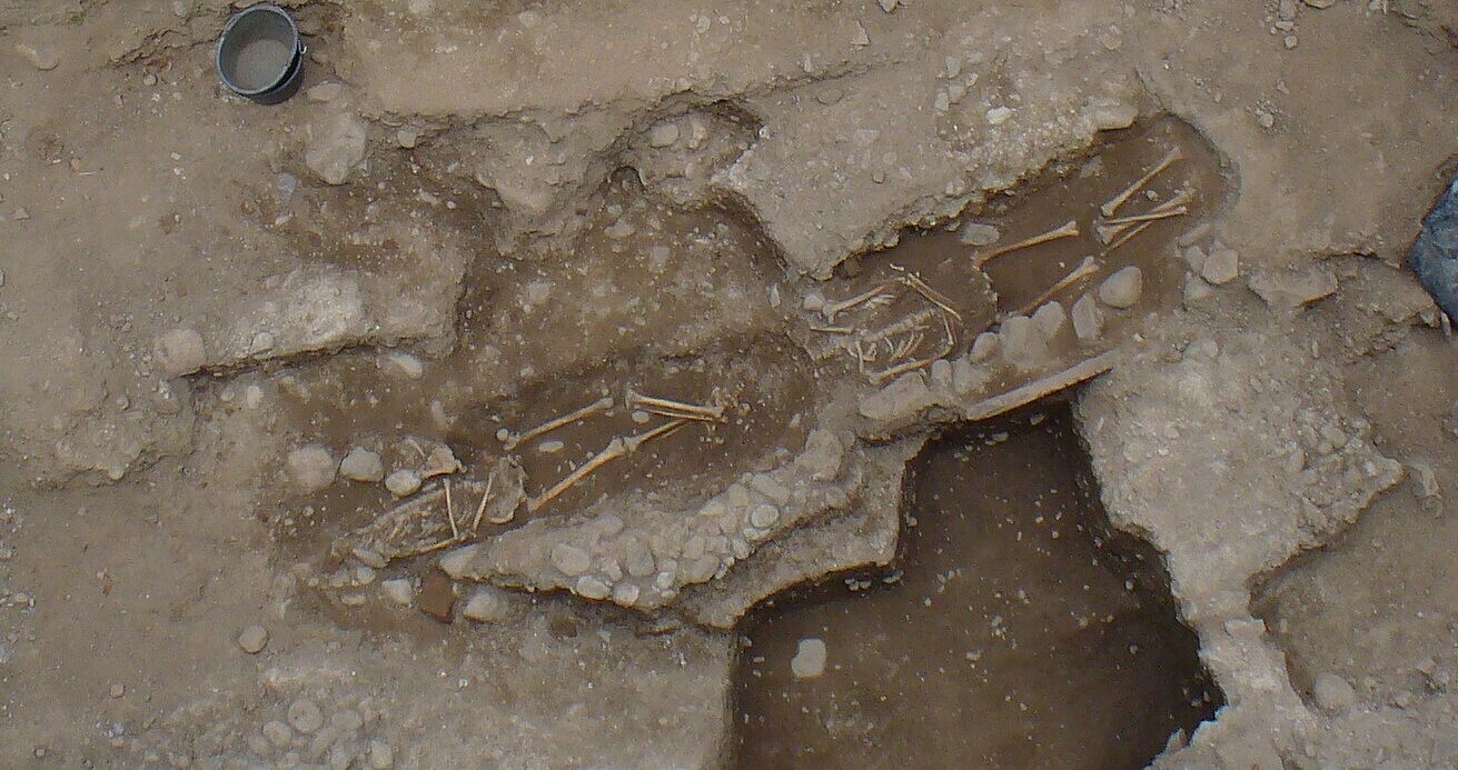 Anthropologische Befundung und Bergung von Bestattungen des mittelalterlichen Leprafriedhofes
