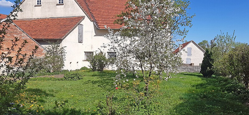 Seitliche Gebäudeansicht, Aichelauer Str. 18, 72539 Pfronstetten-Aichstetten, Verkäufliches Kulturdenkmal Landkreis Reutlingen
