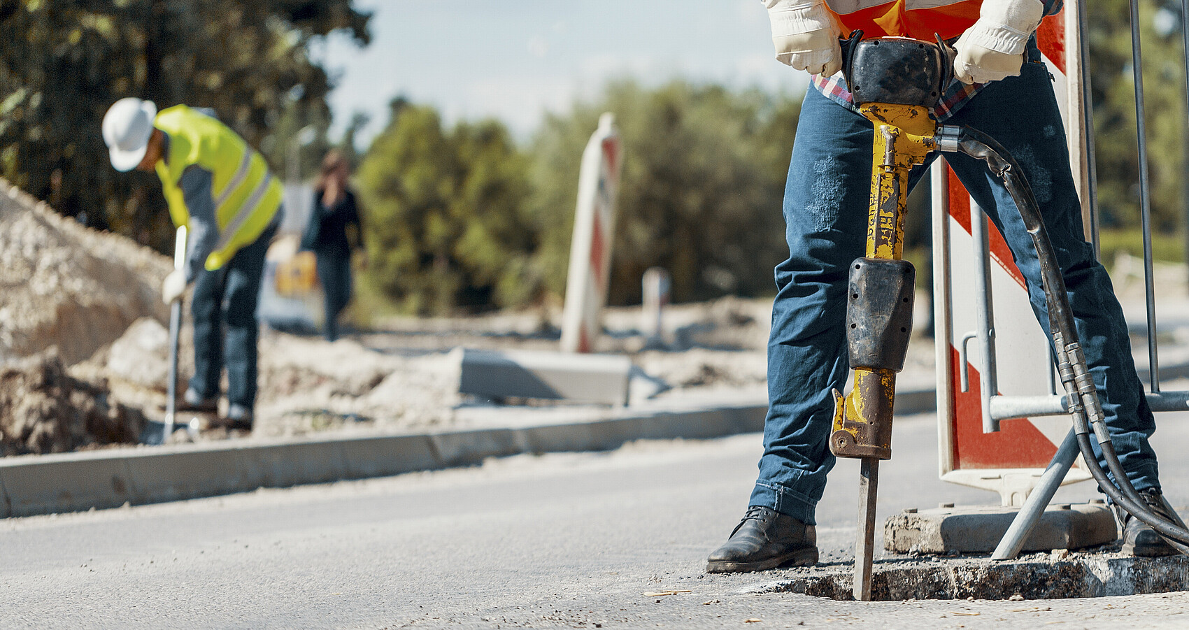 Straßenbaumaßnahme im Regierungsbezirk Freiburg Arbeiten auf einer Straße