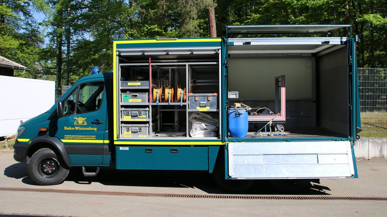 Bild zeigt Fahrzeug des Kampfmittelbeseitigungsdienstes Baden-Württemberg