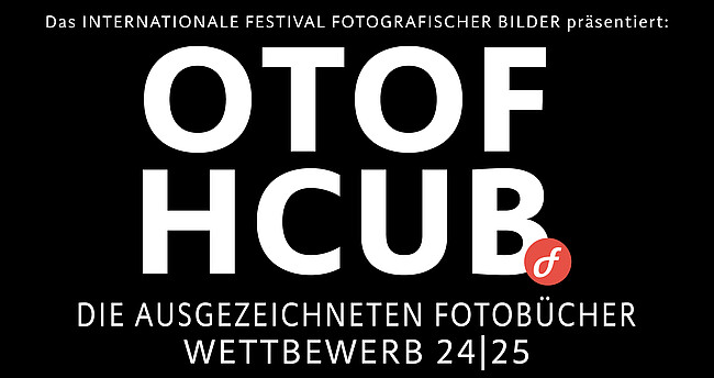 Auf diesem Bild sehen Sie das Logo für den Fotobuchpreis 2025.