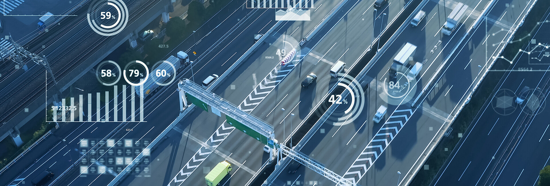 Luftbild eines Straßennetzes mit verschiedenen Zahlen