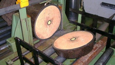 Zersägen einer Bombe