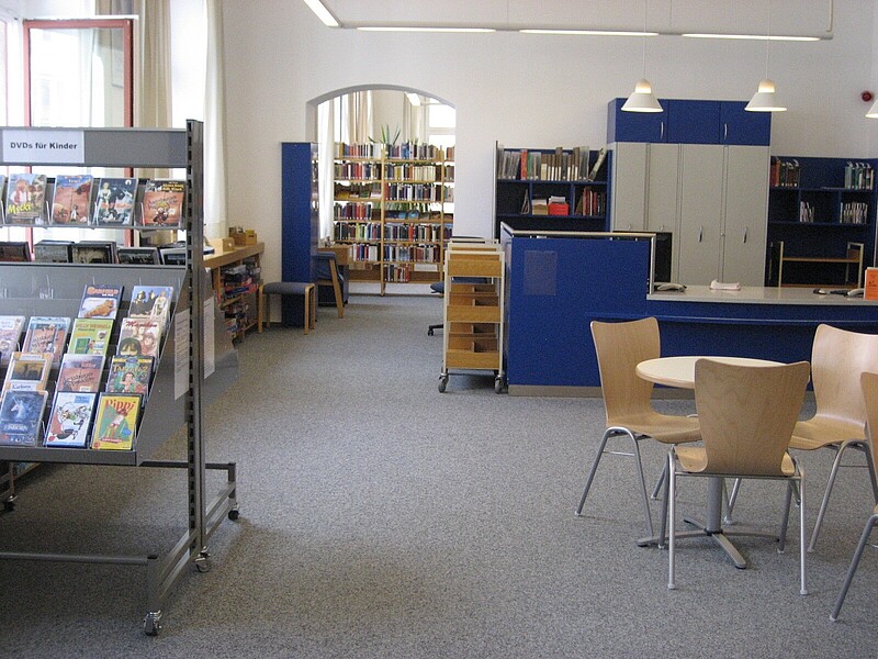 Erdgeschoß der Stadtbibliothek "Alte Schule" Sigmaringen