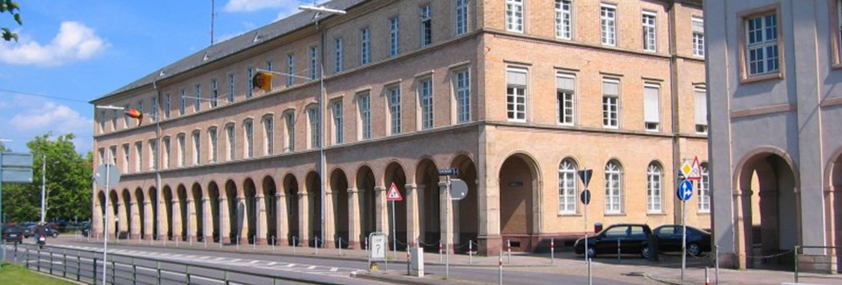 Dienstgebäude Schlossplatz 1-3