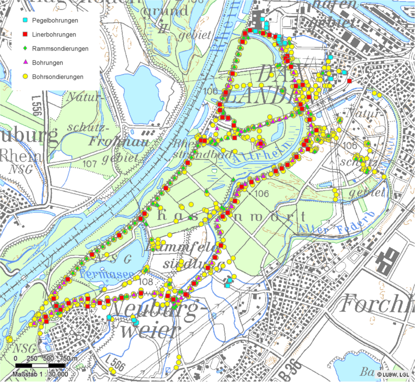 Die Karte zeigt die Punkte, an denen Bohrungen geplant sind. Dabei wird unterschieden zwischen Pegelbohrungen, Linerbohrungen, Rammsondierungen und Bohrsondierungen. Es ist eine hohe Anzahl an Bohrungen dargestellt. Diese sind größtenteils entlang der Dämme angeordnet, aber auch im Polderraum sowie im umliegenden Wohngebiet. 