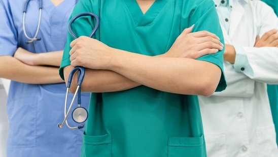 Menschen mit Gesundheitsberufen