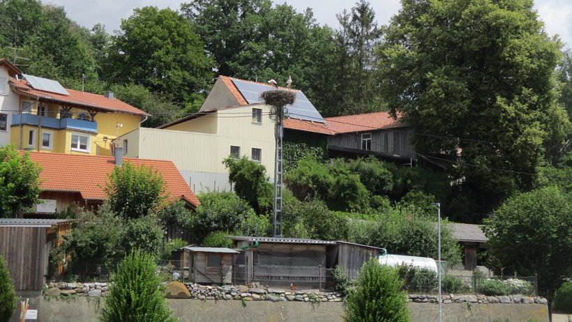 Sanierte Häuser in einer Gemeinde