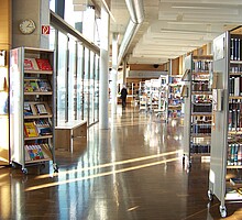 Erwachsenenbereich der Bücherei Mediothek Dußlingen 