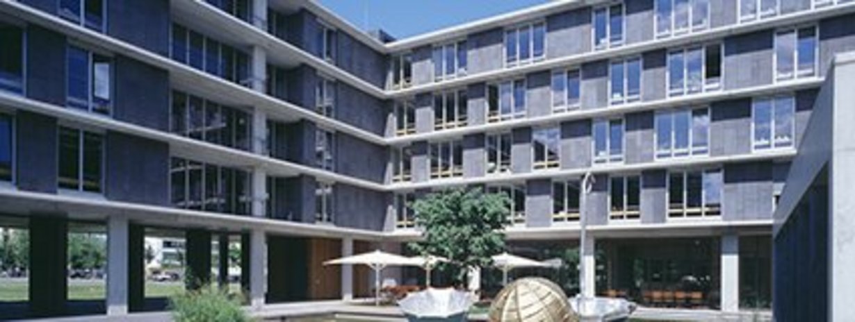 Ein Dienstgebäude des Regierungspräsidiums